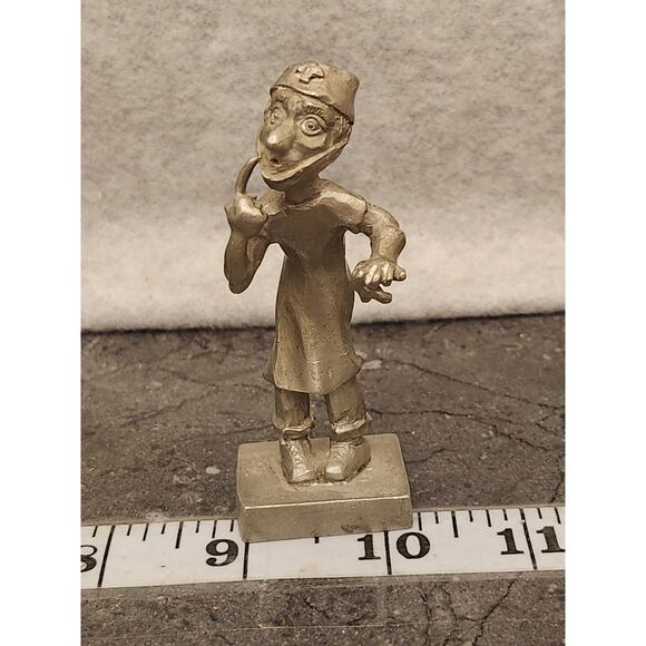 P. Davis Doctor Surgeon Patient Miniature Fine Pewter Figurine Vintage - Picture 1 of 7
